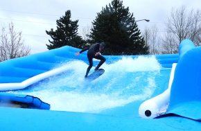 FlowRider® Mobile САМЫЙ КРУТОЙ И САМЫЙ ДИНАМИЧНЫЙ АТТРАКЦИОН ДЛЯ ВАШИХ БУДУЩИХ МЕРОПРИЯТИЙ