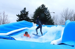 FlowRider® Mobile САМЫЙ КРУТОЙ И САМЫЙ ДИНАМИЧНЫЙ АТТРАКЦИОН ДЛЯ ВАШИХ БУДУЩИХ МЕРОПРИЯТИЙ