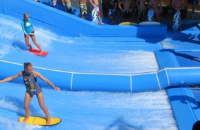 FLOWRIDER DOUBLE - САМЫЙ КУЛЬТОВЫЙ ВОЛНОВОЙ АТТРАКЦИОН В МИРЕ!