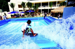FLOWRIDER DOUBLE - САМЫЙ КУЛЬТОВЫЙ ВОЛНОВОЙ АТТРАКЦИОН В МИРЕ!