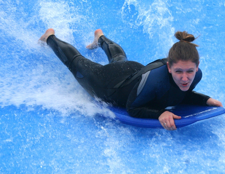 FlowRider® Mobile САМЫЙ КРУТОЙ И САМЫЙ ДИНАМИЧНЫЙ АТТРАКЦИОН ДЛЯ ВАШИХ БУДУЩИХ МЕРОПРИЯТИЙ