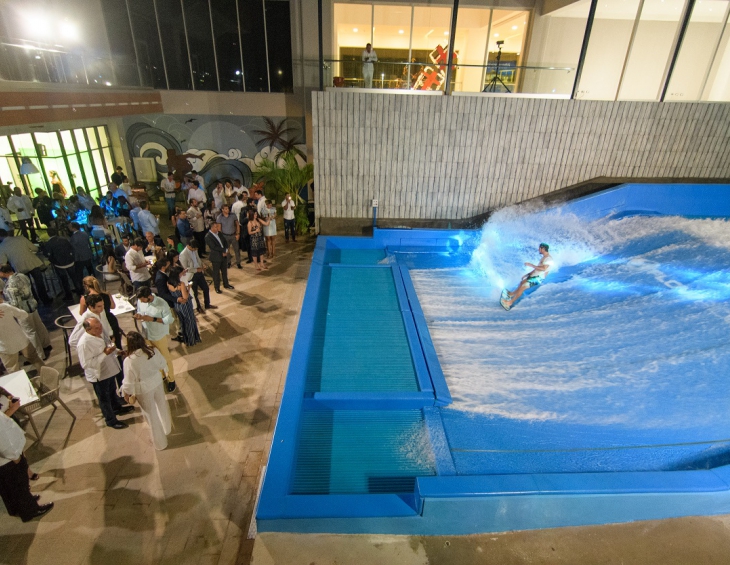 FLOWRIDER DOUBLE - САМЫЙ КУЛЬТОВЫЙ ВОЛНОВОЙ АТТРАКЦИОН В МИРЕ!