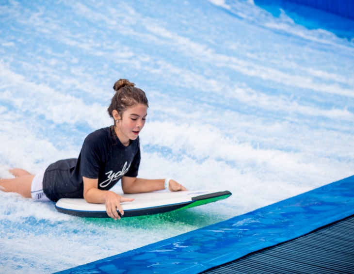 FLOWRIDER COMPACT — ОДНА БЕСКОНЕЧНАЯ ВОЛНА В МАЛЕНЬКОЙ «УПАКОВКЕ»