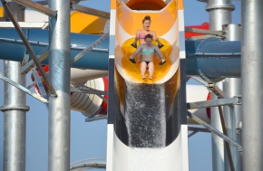 Аквапарк Carowinds Carolina Harbour